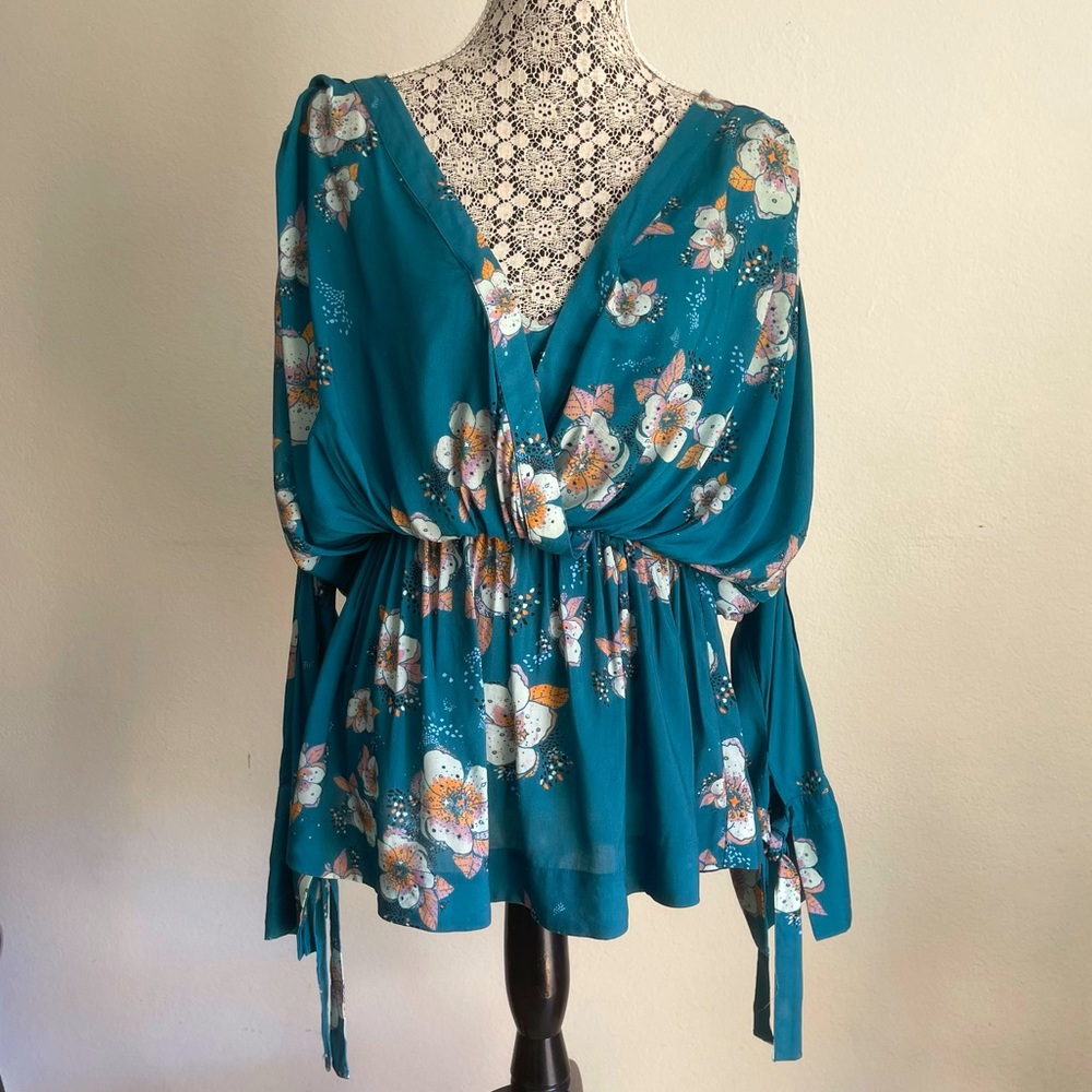 FREEPEOPLE~BRAND NEW-Never Worn~Mini Dress~Floral Print~XS